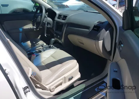 2010 Ford Fusion Sel z USA, uszkodzony, nr VIN 3FAHP0JG2AR233993